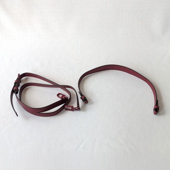 Michael Kors Kyla Small Signature Logo Convertible Pouchette in Mulberry NWT - Picture 8 of 11